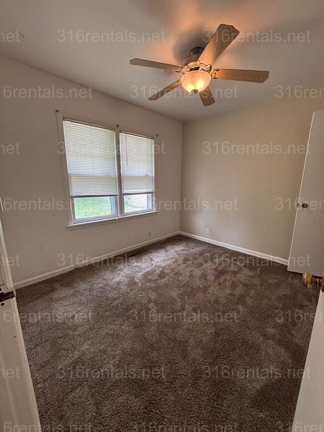Photo - Three bed one bath available now!