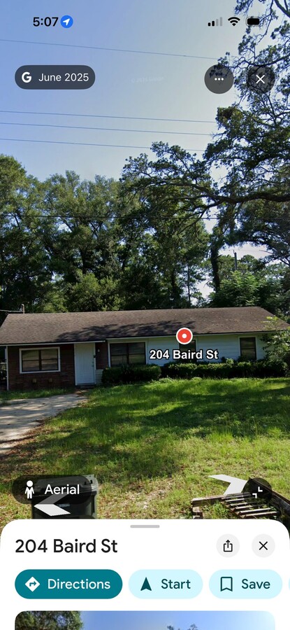 Photo - 204 Baird St