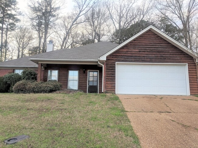 Building Photo - 506 Briars Bend