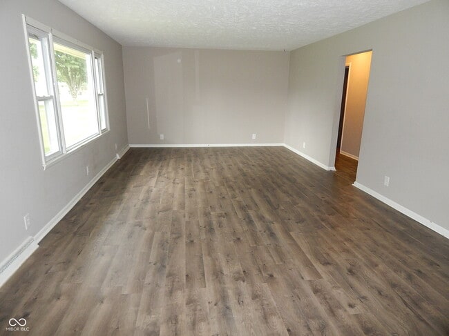 Photo - 178 Easy St House