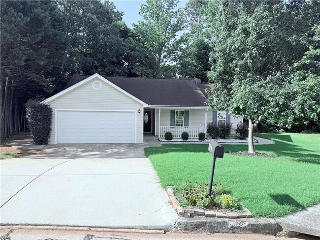 Photo - 324 Amelia Garden Way SE