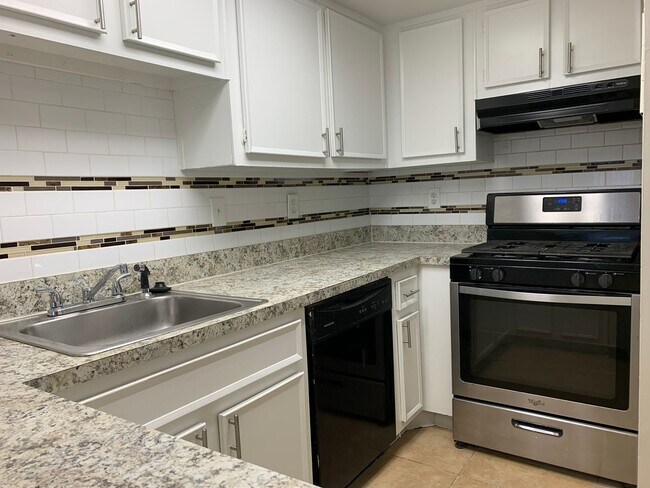 6509 Parton Ct Unit B