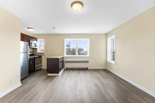 Photo - 210 Woodcliff Ave Unit 3F