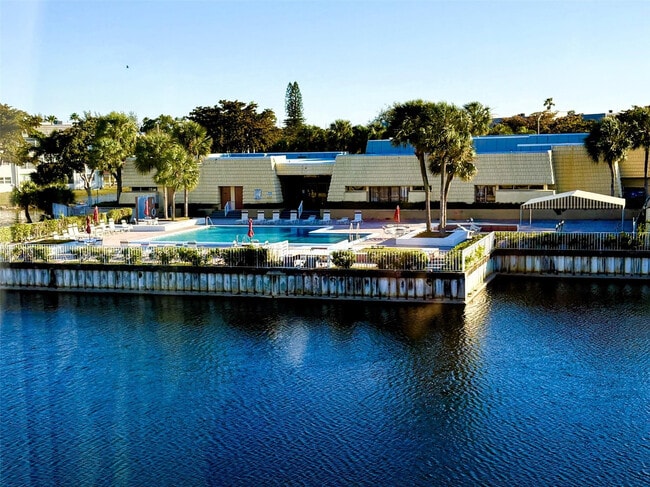 Photo - 8130 Sunrise Lakes Blvd Unit 308