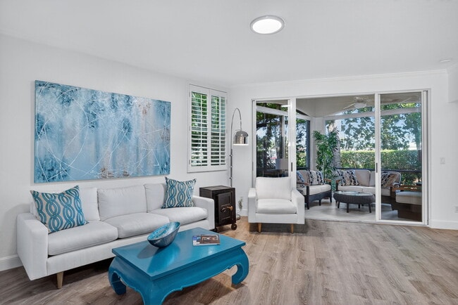 Photo - 8390 Excalibur Cir Unidad F2