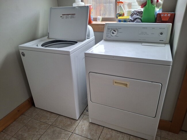 Photo - 3689 Pipestone St