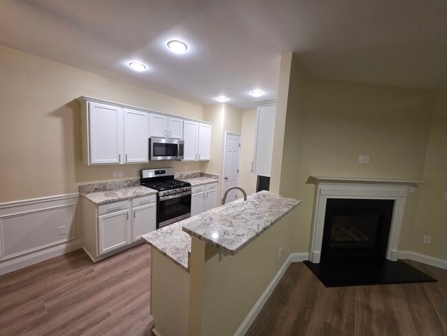 Photo - 1422 Dolcetto Trce NW