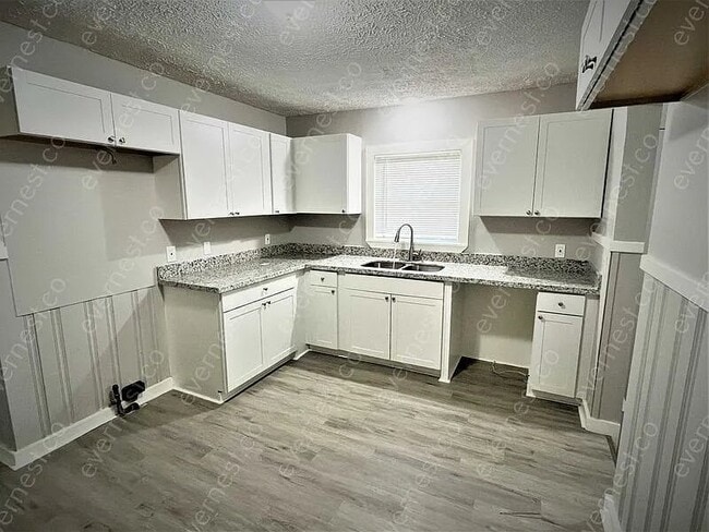 Photo - 4128 Carol Dr