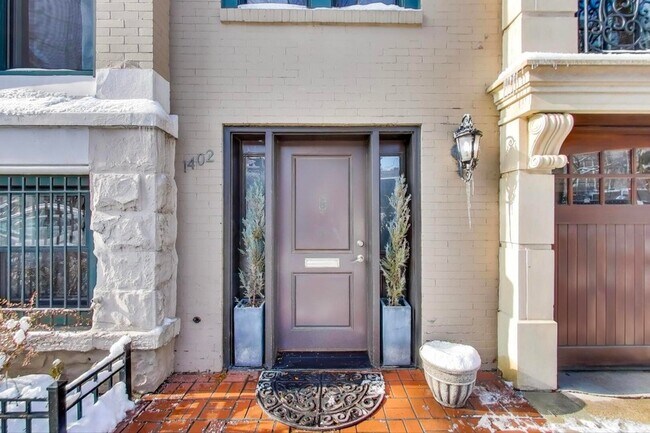 Photo - 1402 N La Salle Dr Unit 1N