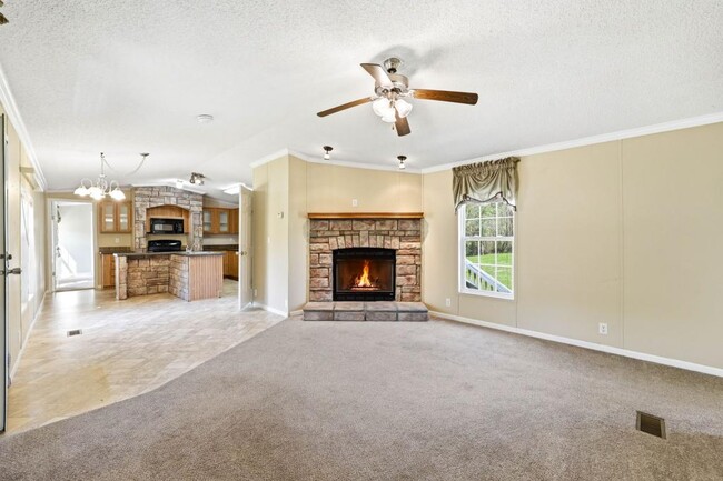 Photo - 267 Maddux Farm Dr