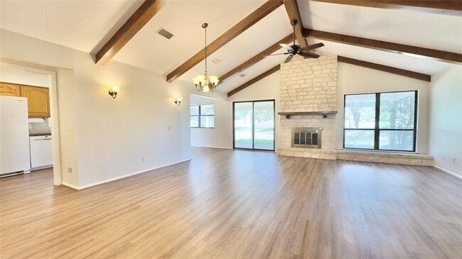 Photo - 843 Sunfish St