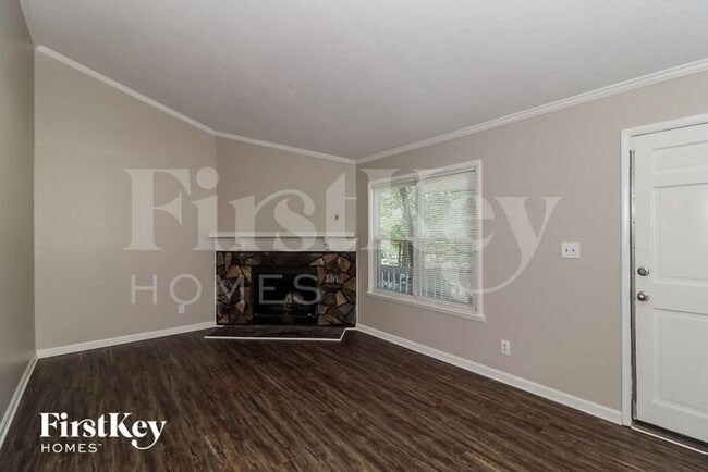 Photo - 3210 Oakbrook Ln