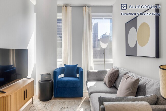 Building Photo - 70 W 45th St Rental
