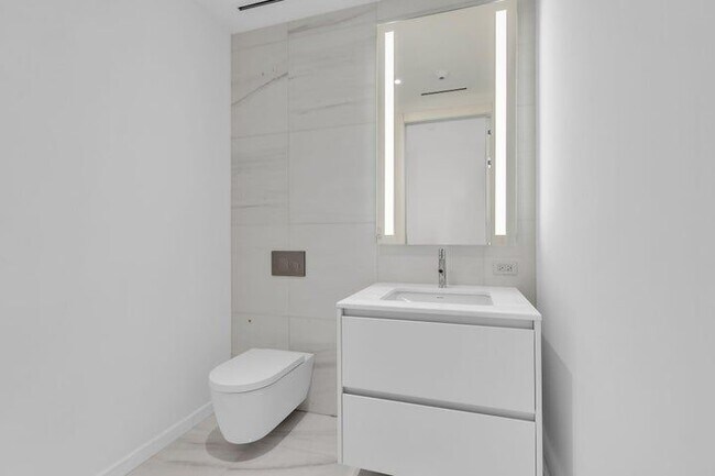 Photo - 300 Biscayne Blvd Way Unit 1509