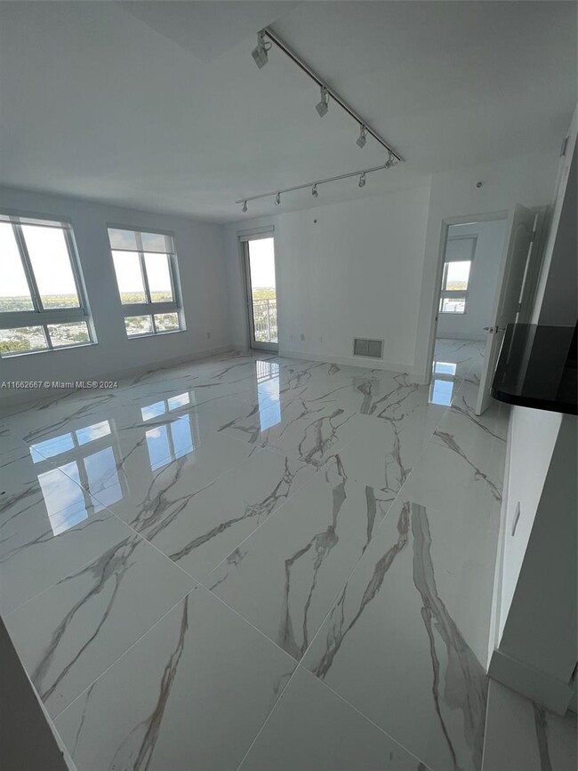 Photo - 7350 SW 89th St Condominio Unidad 2011S