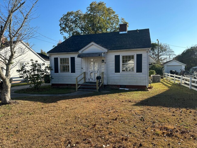 Building Photo - 1602 W Washington Ave Rental