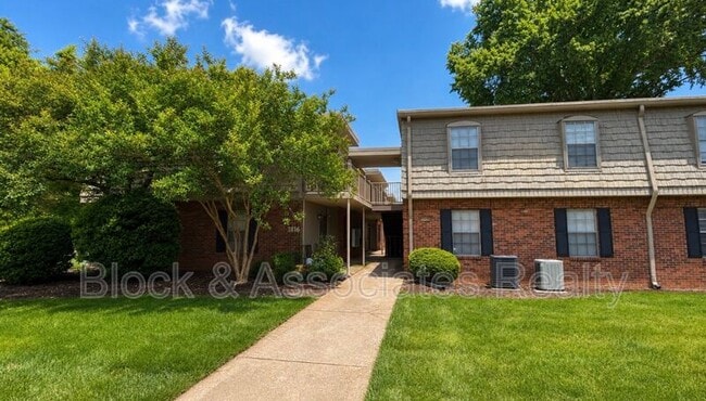 Building Photo - 3816 Country Club Rd