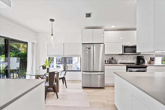Photo - 11311 Pond View Dr Unit C201
