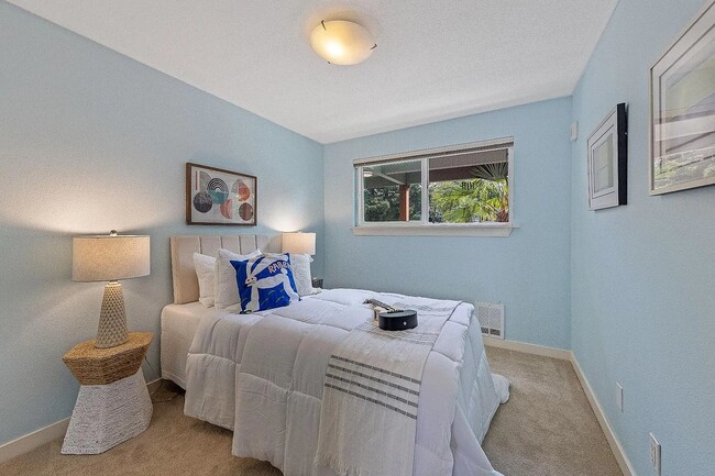 Photo - 701 122nd Ave NE Unit 305