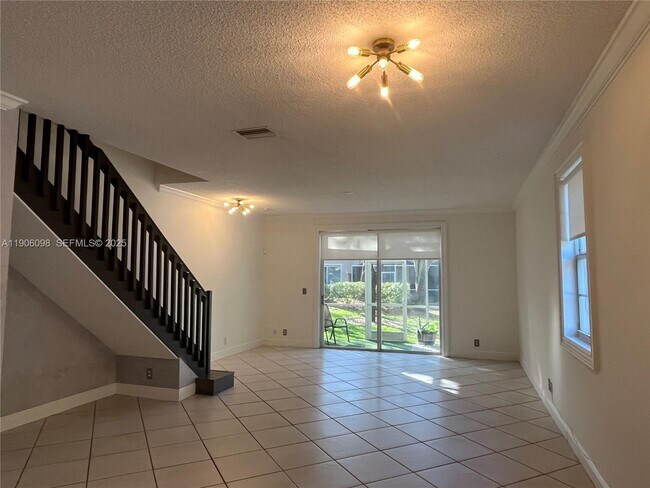 Photo - 2045 Pompeii Ct