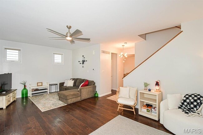 Photo - 3170 Canal St