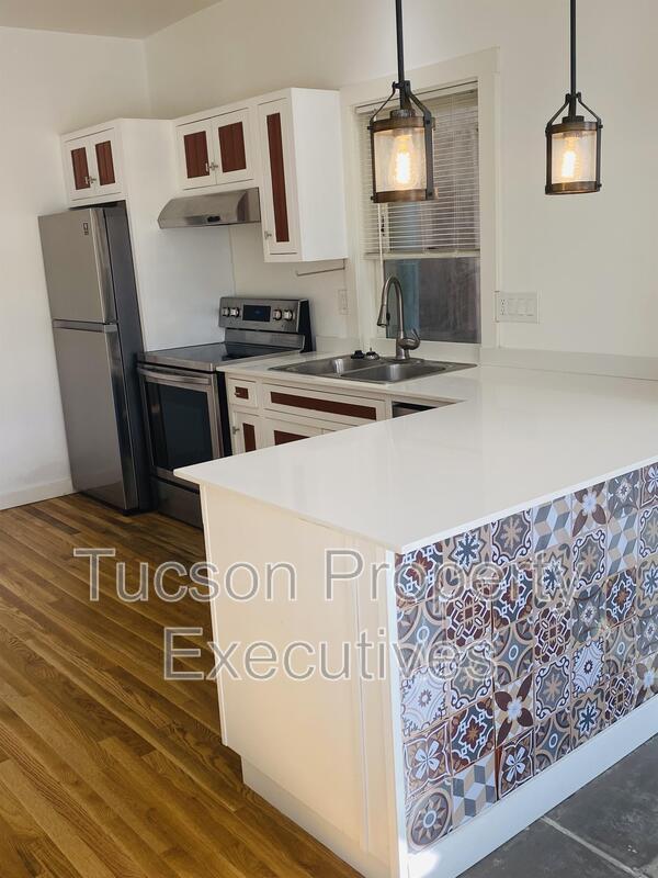Photo - 73 W Simpson St