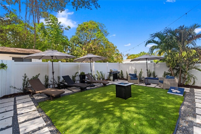 Photo - 719 NE 36th St