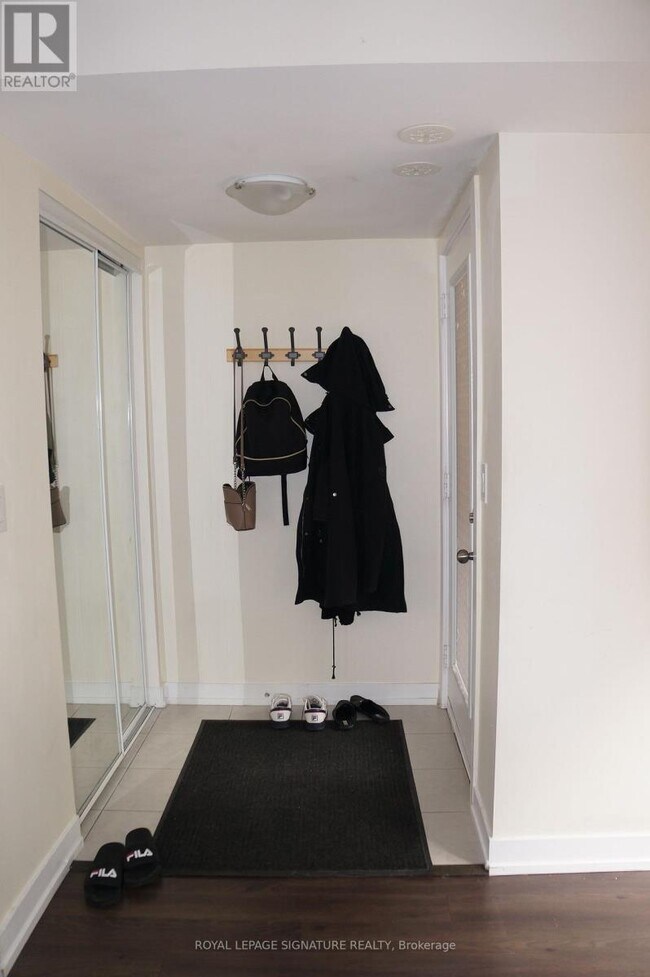 Photo - 10 Dunsheath Wy