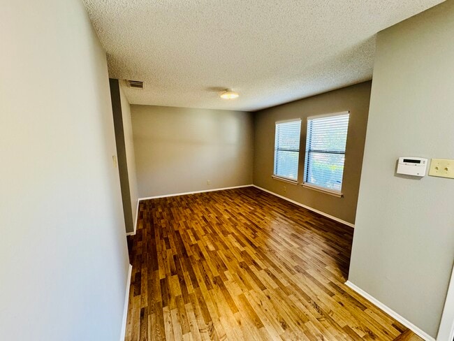 Photo - 9250 Ridge Path