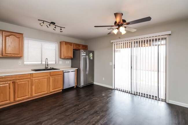 151 S Parkwood