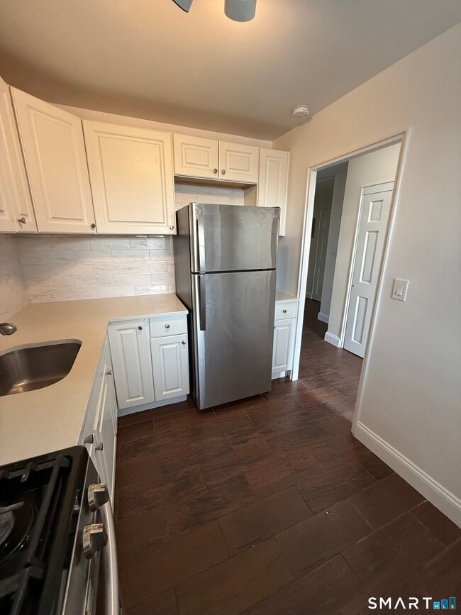 Photo - 91 Strawberry Hill Ave Unit APT 624