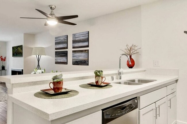 Photo - Waverly at Silverlake