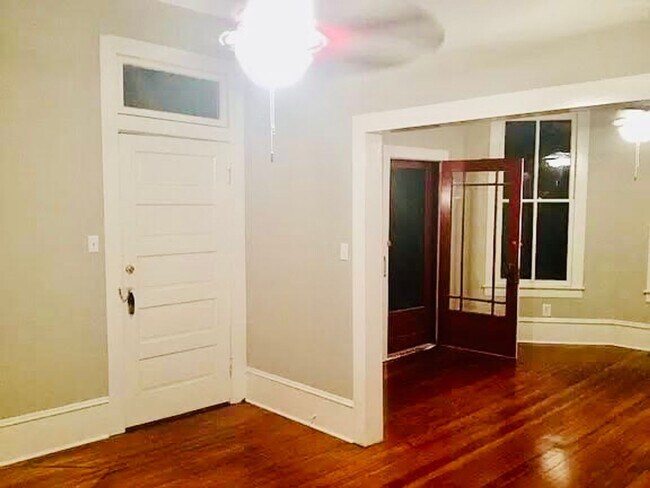 Photo - 215 Versailles Blvd Unit 2