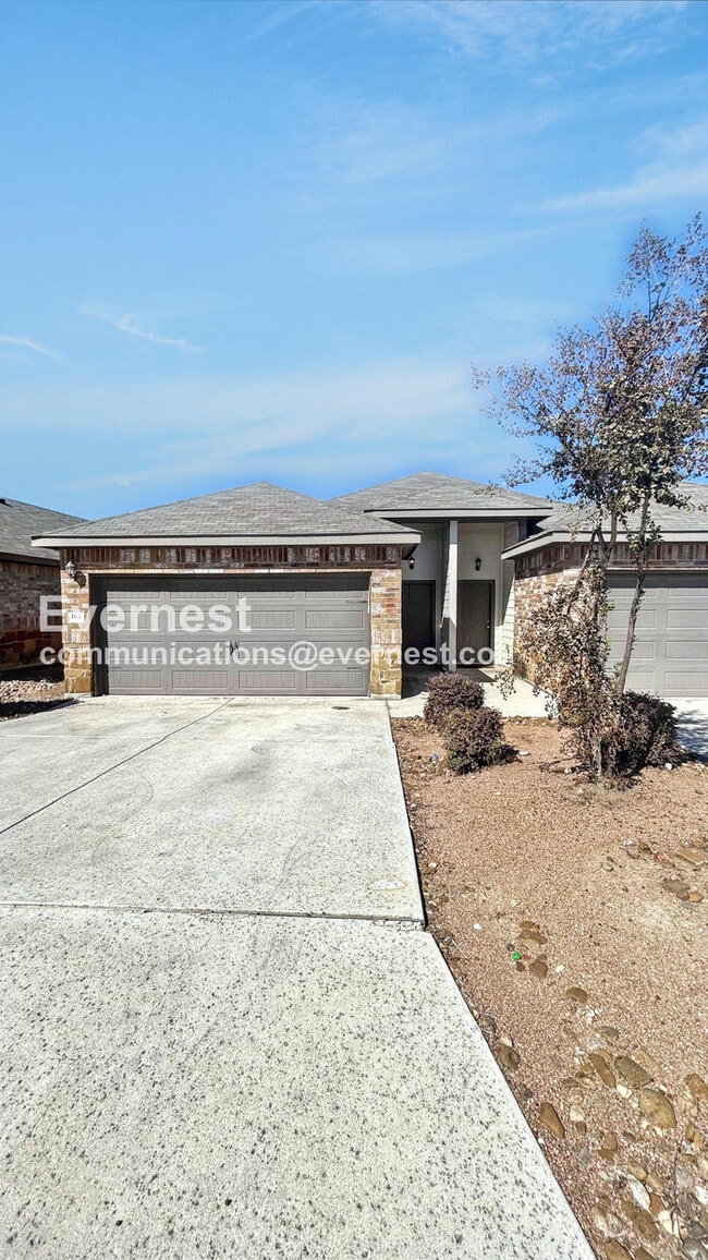 Building Photo - 194 Joanne Cv