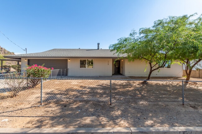 Photo - 1729 W Cortez St