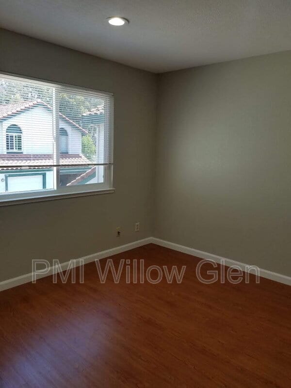 Photo - 393 Englert Ct