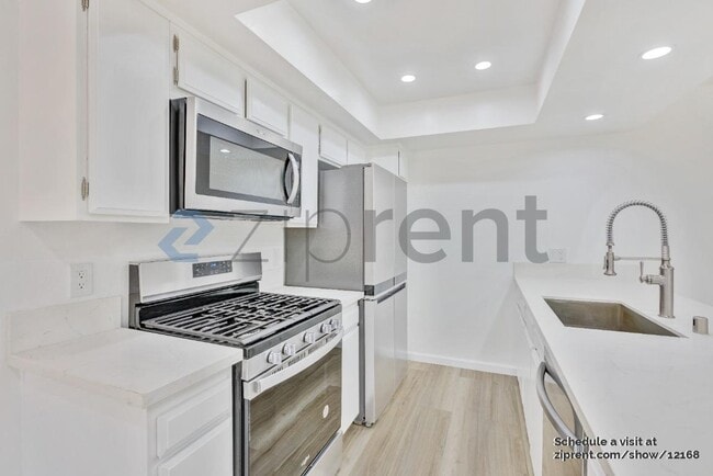 Photo - 2700 Cahuenga Blvd E