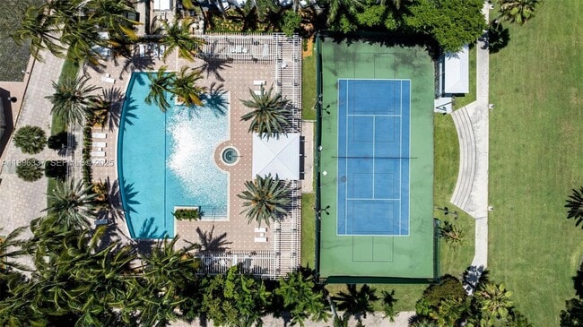 Photo - 770 NE 69th St Unidad 1B