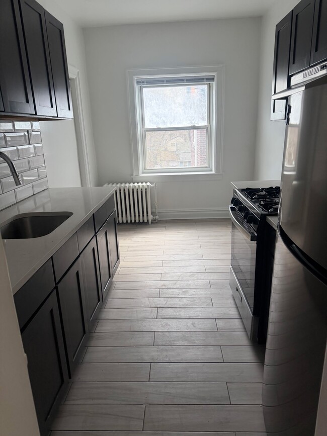 Photo - 17 W Englewood Ave