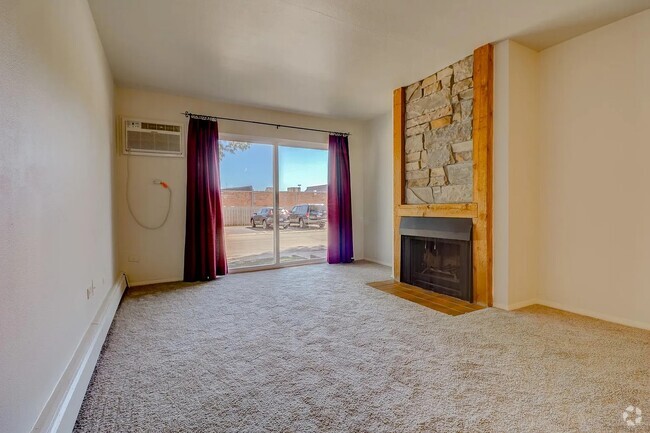 Building Photo - Fully Furnished ! Apartment in the Heart o... Unit 105