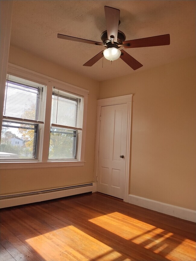 Photo - 47 Yeoman Ave Unidad SecondFloor