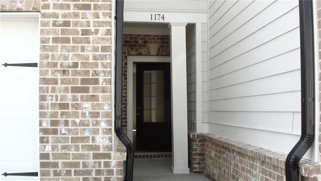 Photo - 1174 Lake Dr SW