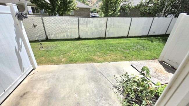 Photo - 619 W 2300 S