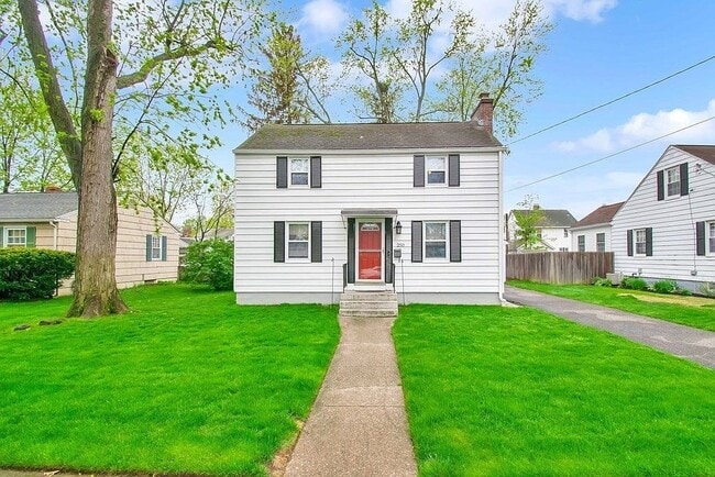 Photo - 250 Edendale St