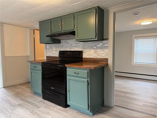 Photo - 144 Hopkins Hill Rd Unit A