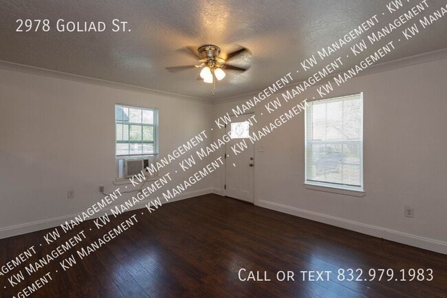 Photo - 2978 Goliad St
