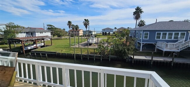 Photo - 1643 Railroad St