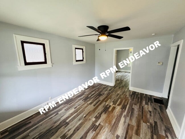 Charming 2-Bed Home in Quiet Hillsdale Nei... - Charming 2-Bed Home in Quiet Hillsdale Nei...