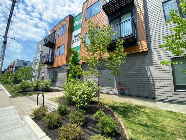 Photo - 375 Pleasant St Unit 2