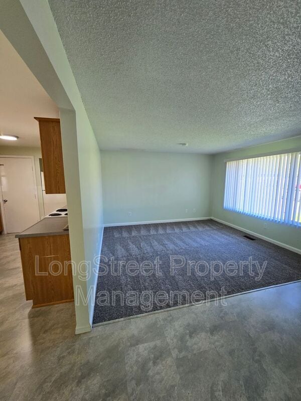 Photo - 3230 NE Canterbury Cir